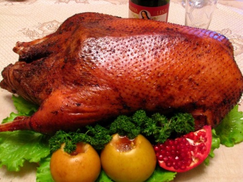 Как вкусно приготовить гуся: фаршируем, жарим, запекаем
